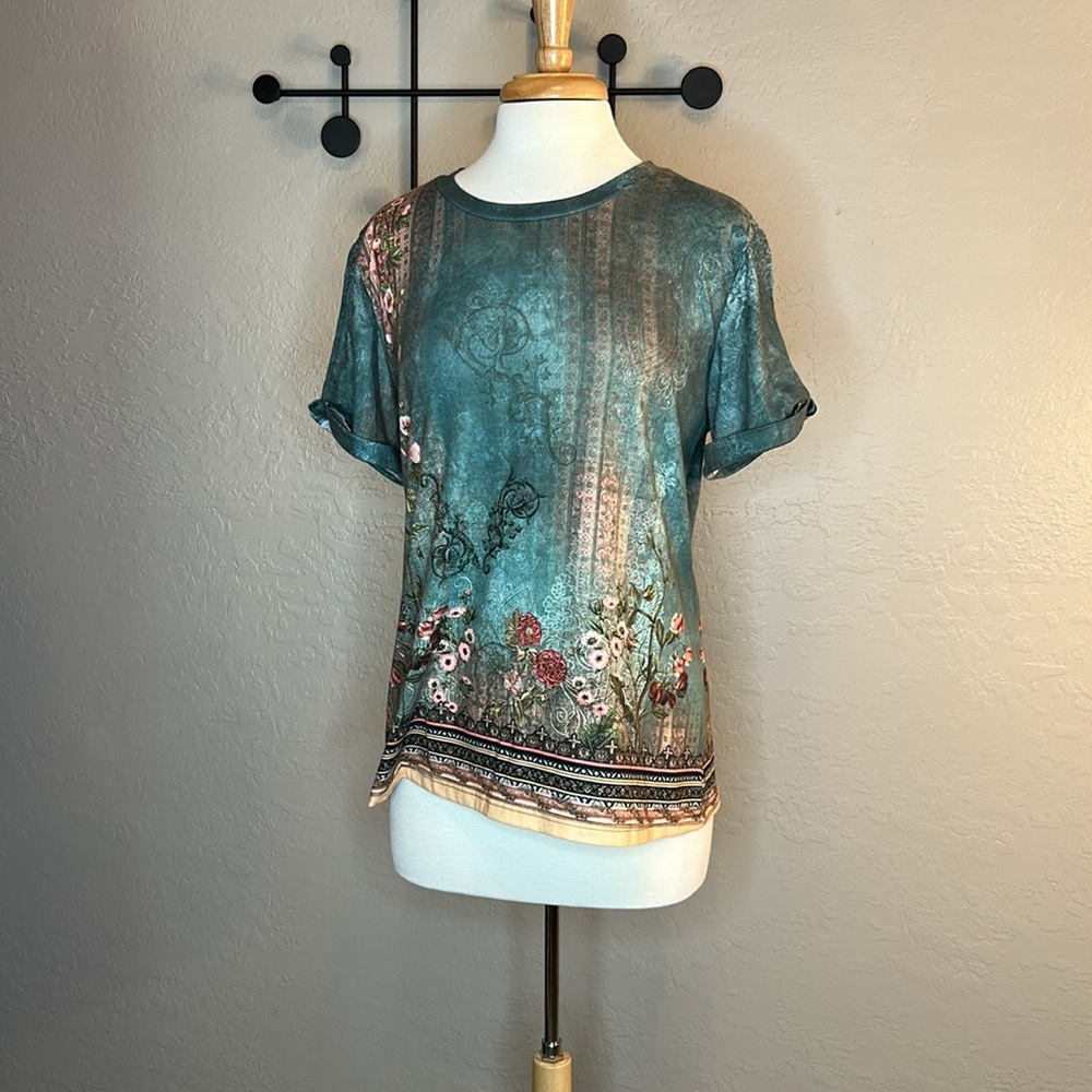 Green Flowered Design women’s Top